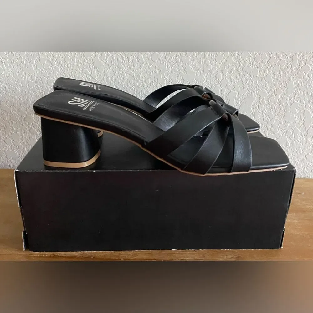 SM New York NEW Black Square Toe Block Heel Heeled Sandals Size 8.5 2” Heel